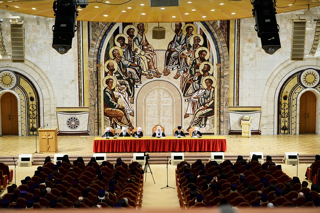 Зал церковных соборов храма христа спасителя фото внутри зала